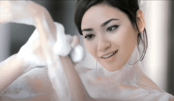 Representasi Kecantikan Perempuan dalam Iklan Sabun Giv