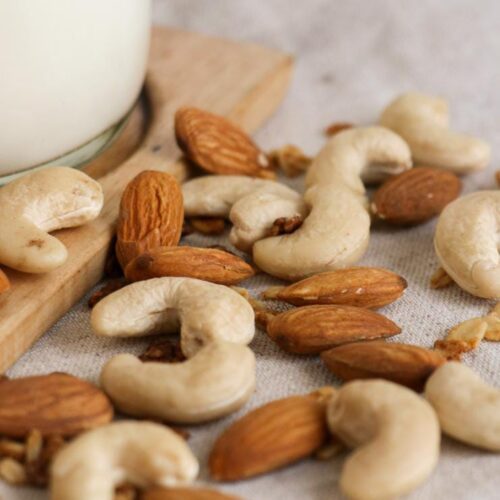 manfaat kacang almond untuk kesehatan kulit