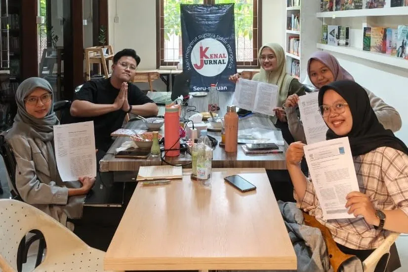Ngafe dengan komunitas Kenal Jurnal